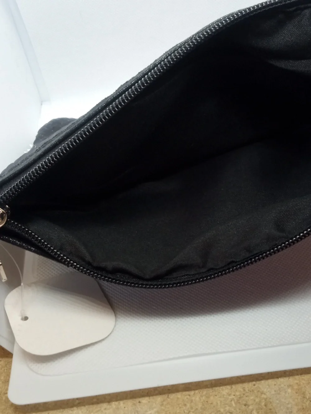 HALLMARK SEQUIN MAKE UP BAG - Picture 7 of 8